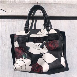 Dana Buchanan Square Rose Black shoulder bag